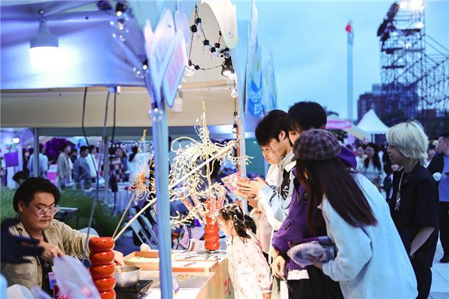 声浪碰撞美妆潮玩 活力唱响青春经济 第四届青春上海大学生音乐节绽放南上海科创中心(图7)