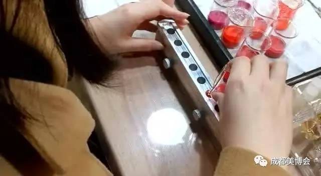 美业新闻丨人工智能识别服务；科颜氏开咖啡店了；成都六环来了(图3)