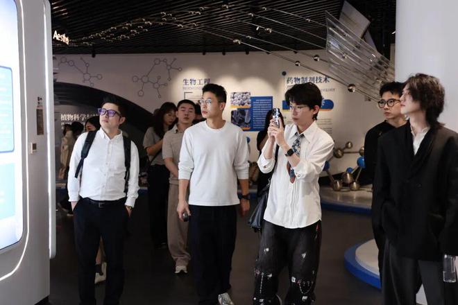 达美研学社福瑞达世界美妆科技馆暨透明工厂探访之旅圆满举行(图2)