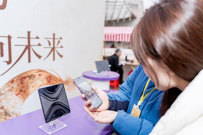 微博非遗焕新盛典迎来首位“AI实习生”以科技焕新非遗之美(图4)